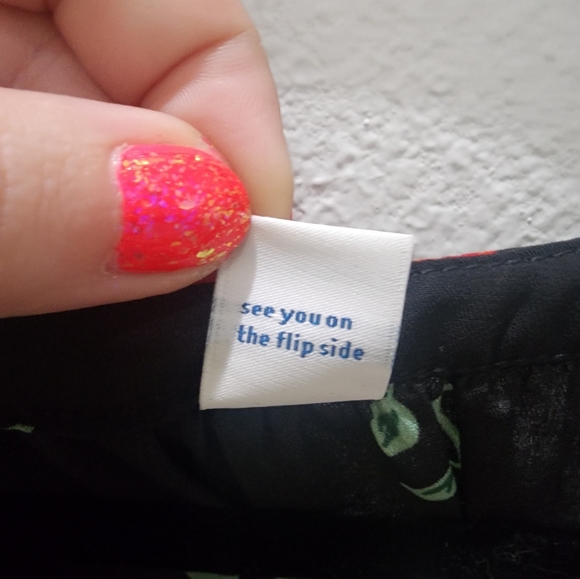 Old Navy Fower Blouse - Picture 3 of 4